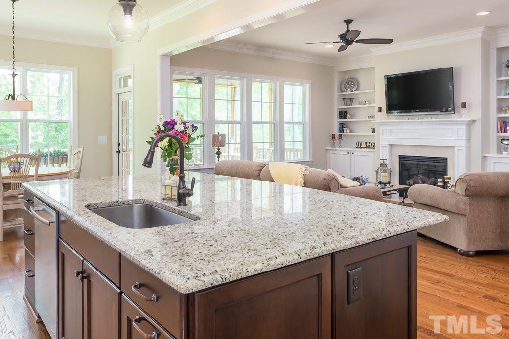 907 Cambridge Hall Loop, Apex, NC 27539