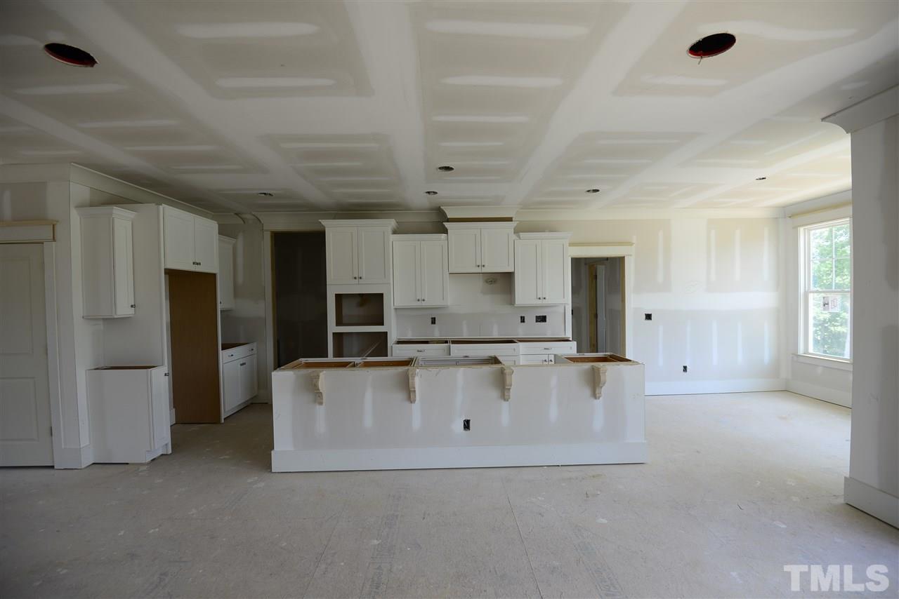605 Rambling Oaks Lane, Holly Springs, NC 27540