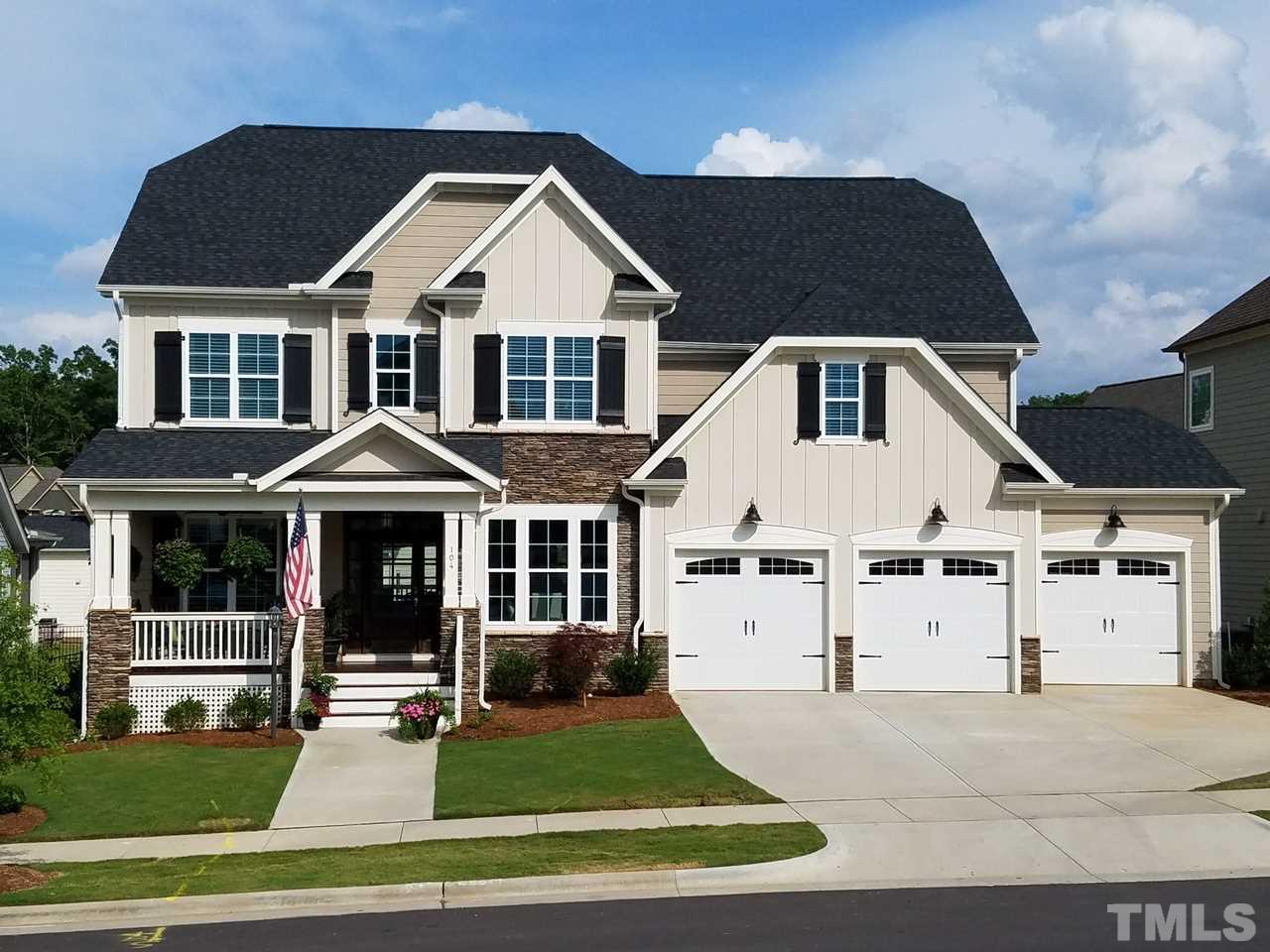104 Split Trunk Path, Holly Springs, NC 27540