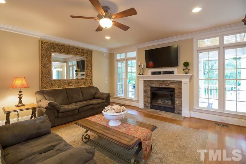 924 Thompson Glenn Place, Wake Forest, NC 27587
