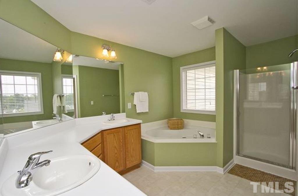 2517 Trailwood Hills Drive, Raleigh, NC 27603