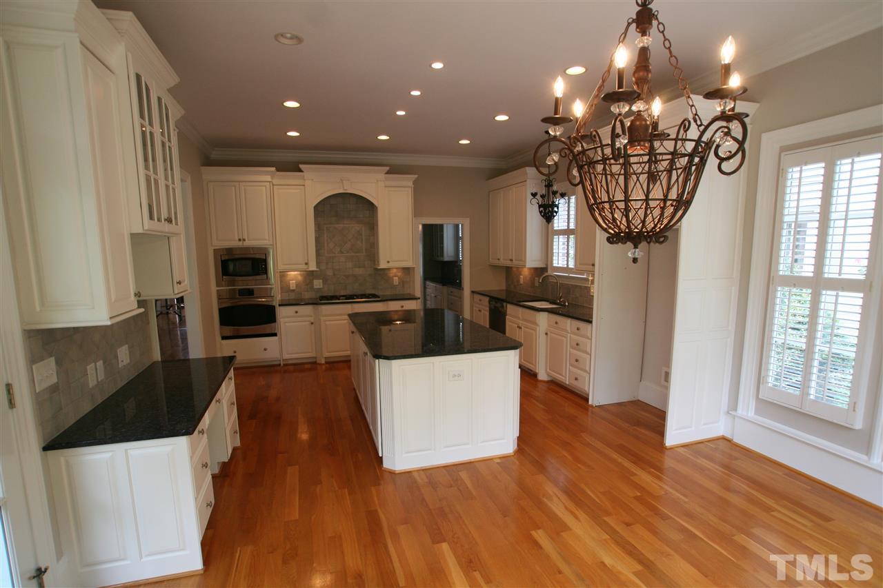 2512 Lewiswood Lane, Raleigh, NC 27608