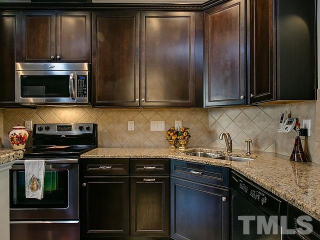 10130 Lynnberry Place, Raleigh, NC 27617