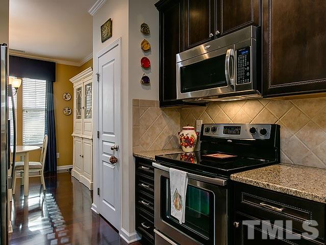 10130 Lynnberry Place, Raleigh, NC 27617