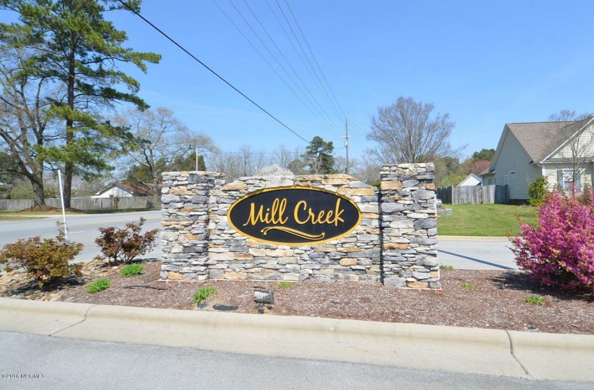 905 Mill Creek Drive, Greenville, NC 27834