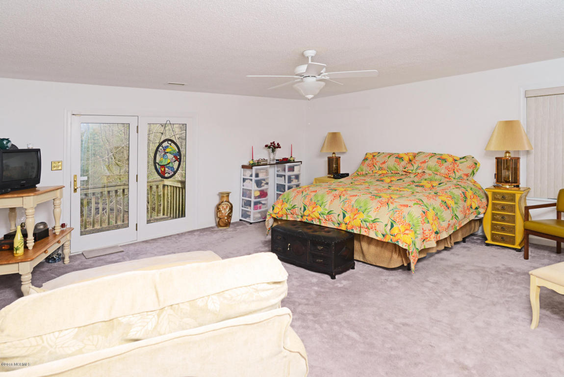 3909 Nc 43 N, Greenville, NC 27834