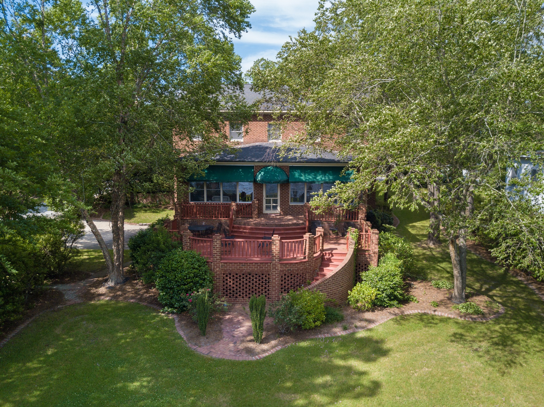 527 W Main Street, Washington, NC 27889