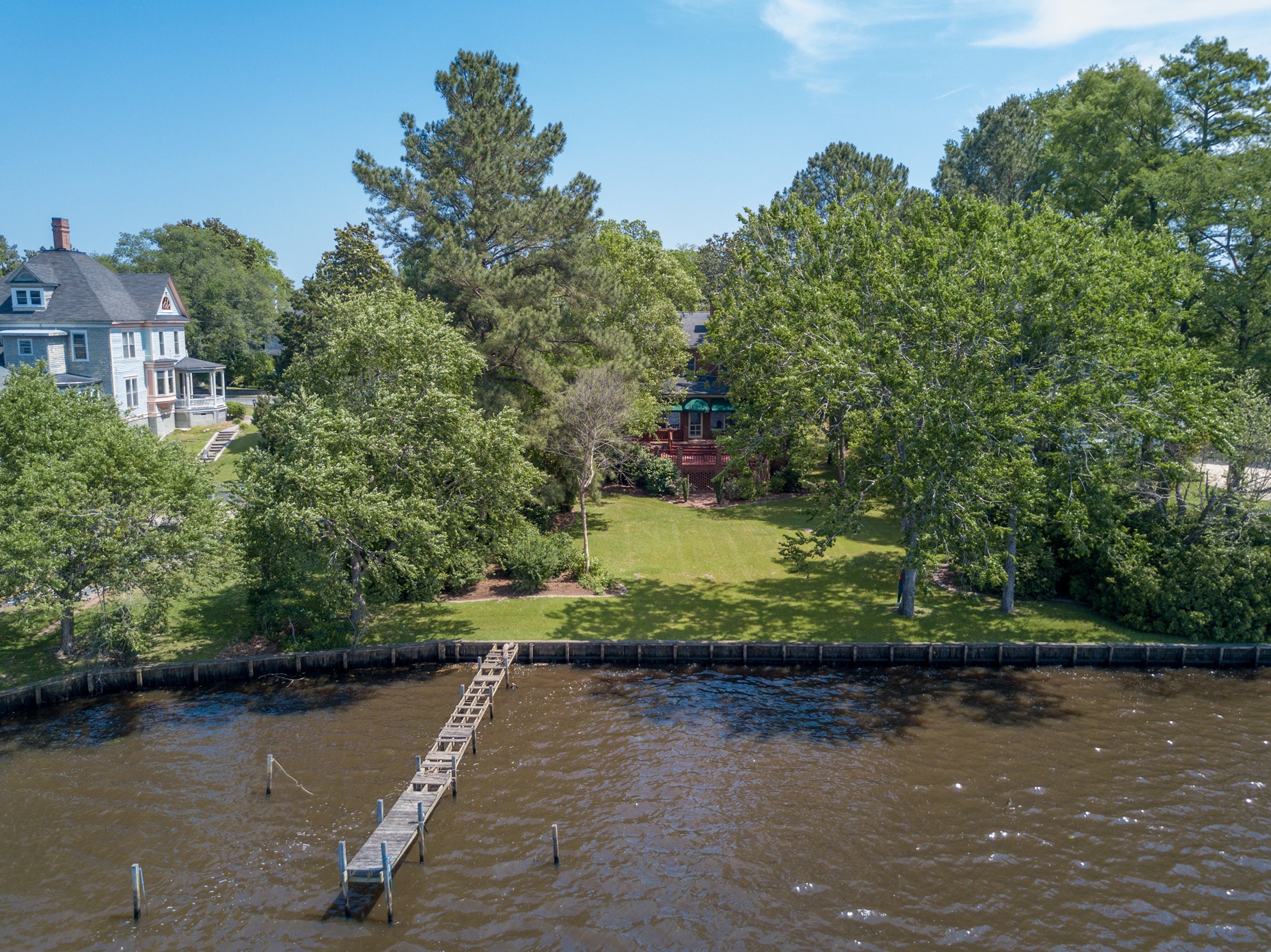 527 W Main Street, Washington, NC 27889