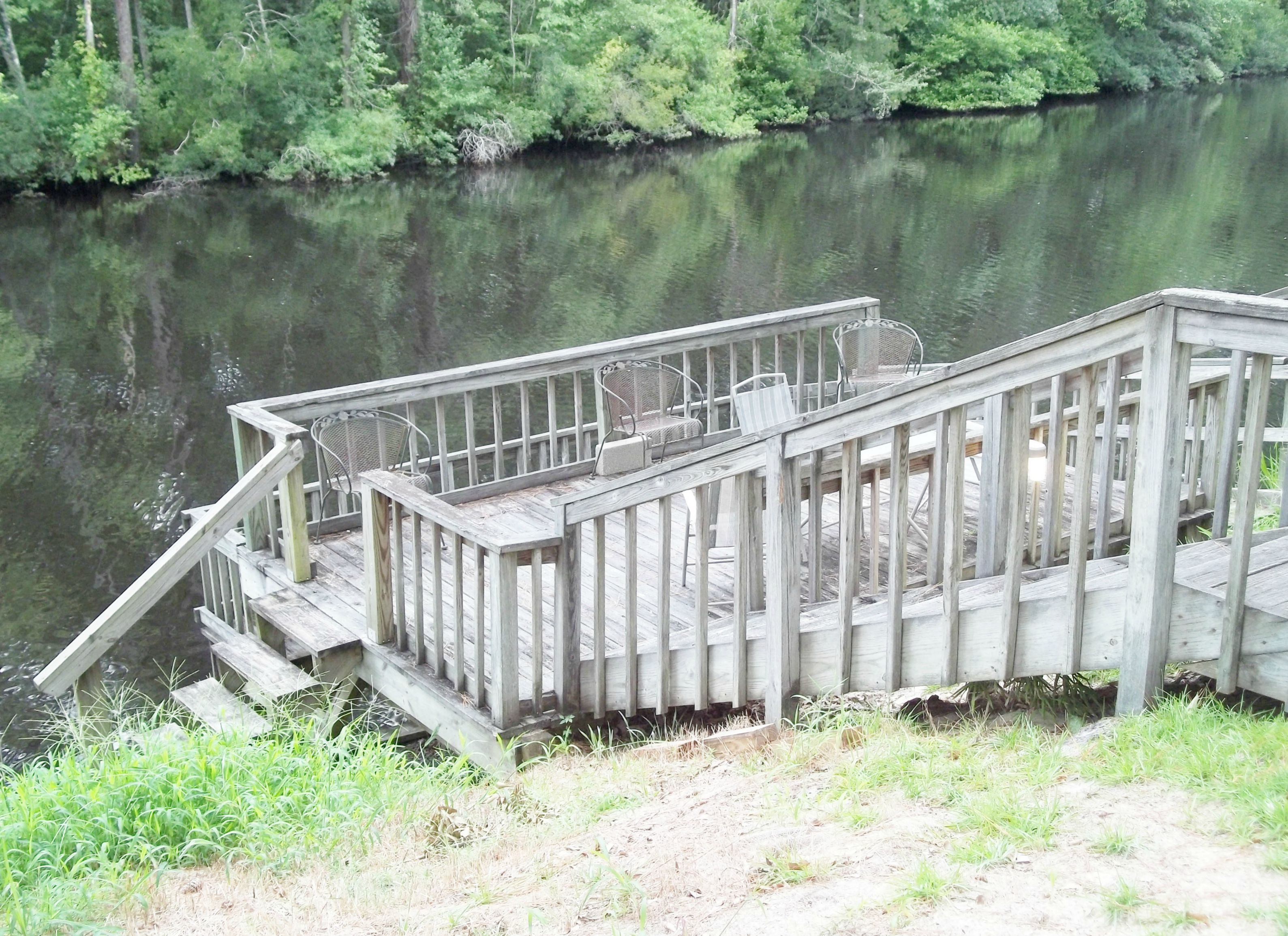 223 Shad Bend Drive, Washington, United States 27889