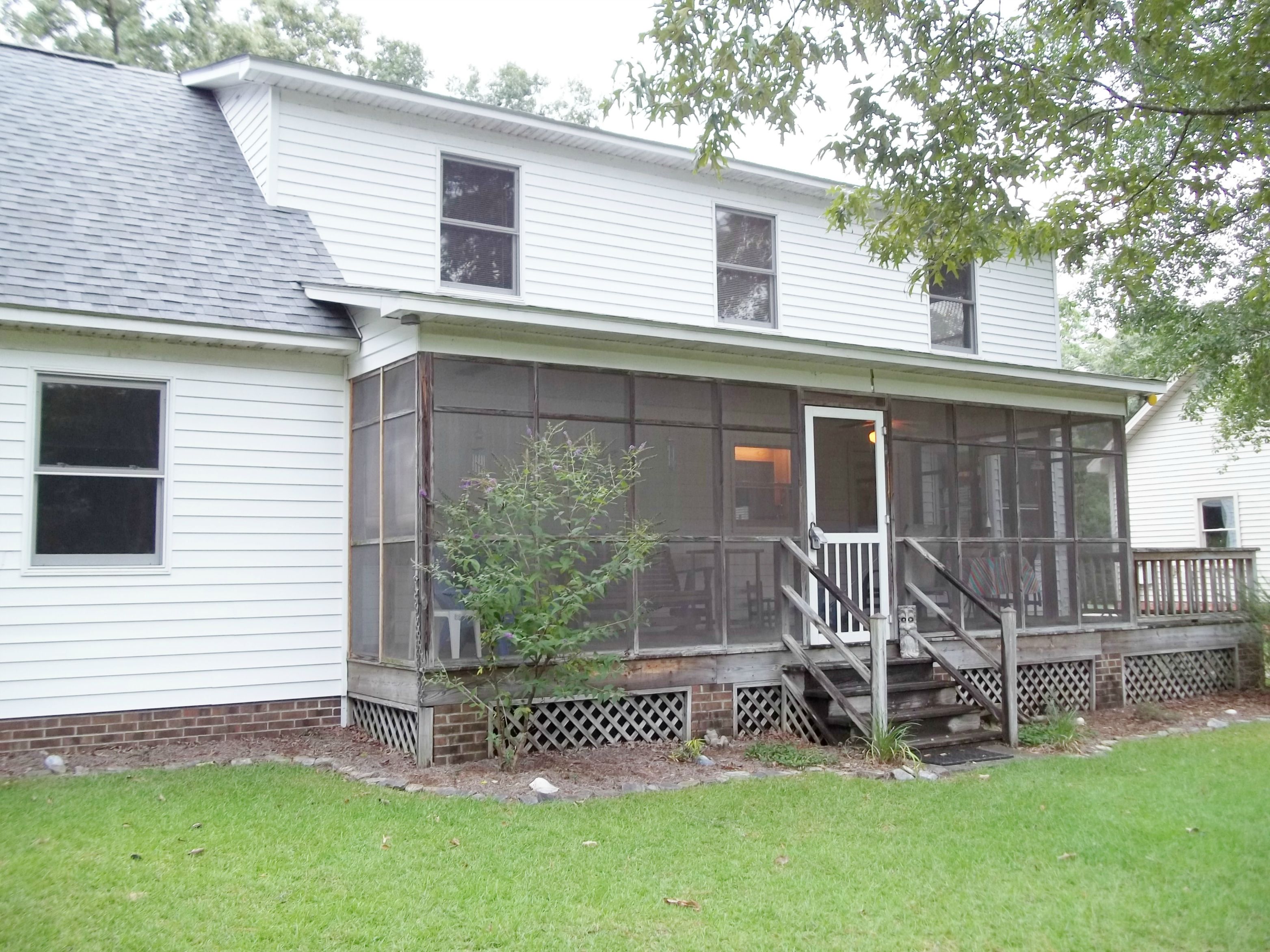 223 Shad Bend Drive, Washington, United States 27889