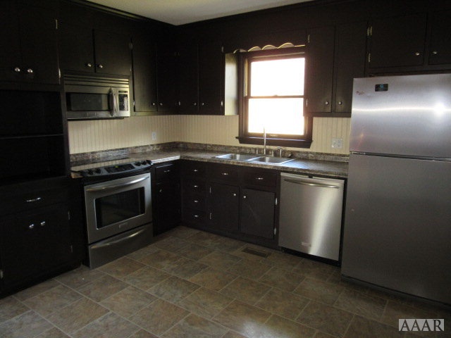 105 Rosecroft Drive, Elizabeth City, NC 27909