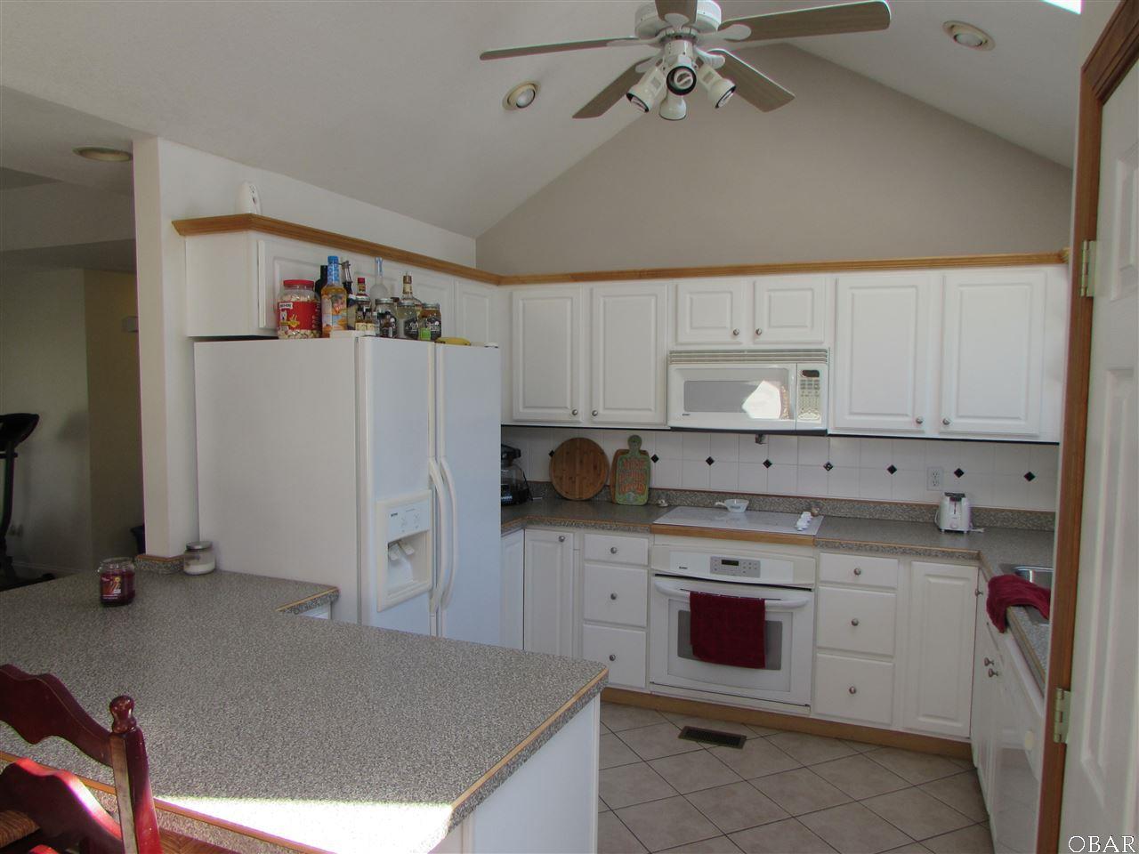 102 Bay View Drive, Aydlett, NC 27916