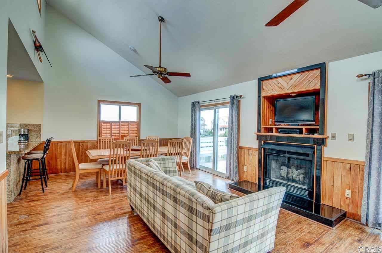 1246 Atlantic Ave, Corolla, NC 27927