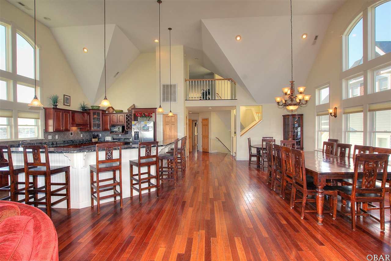 807 S Virginia Dare Trl, Kill Devil Hills, NC 27948