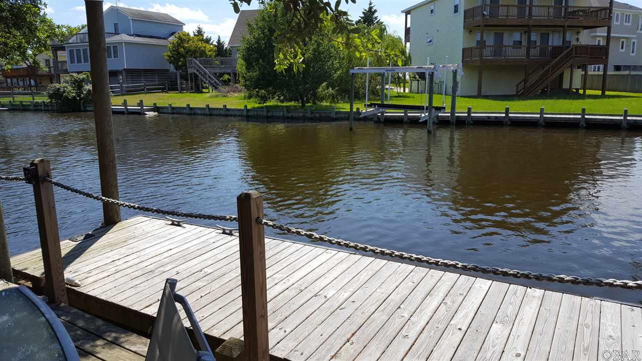 131 Lee Ct, Kill Devil Hills, NC 27948