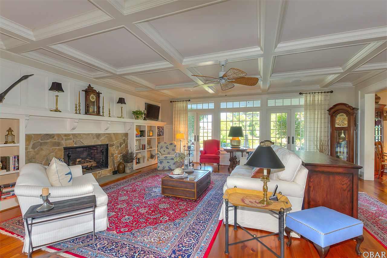 4001 Ivy Lane, Kitty Hawk, NC 27949