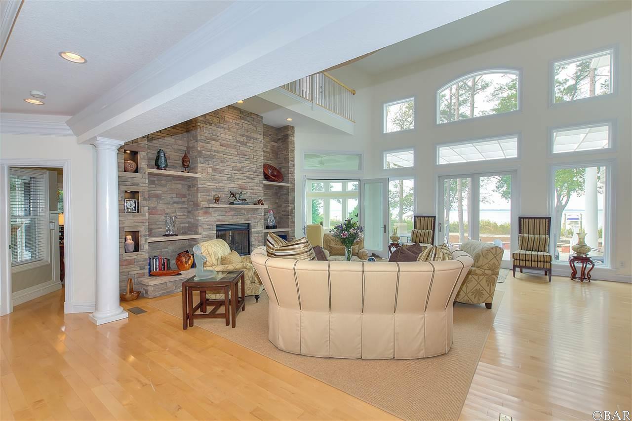 7008 Currituck Rd, Kitty Hawk, NC 27949