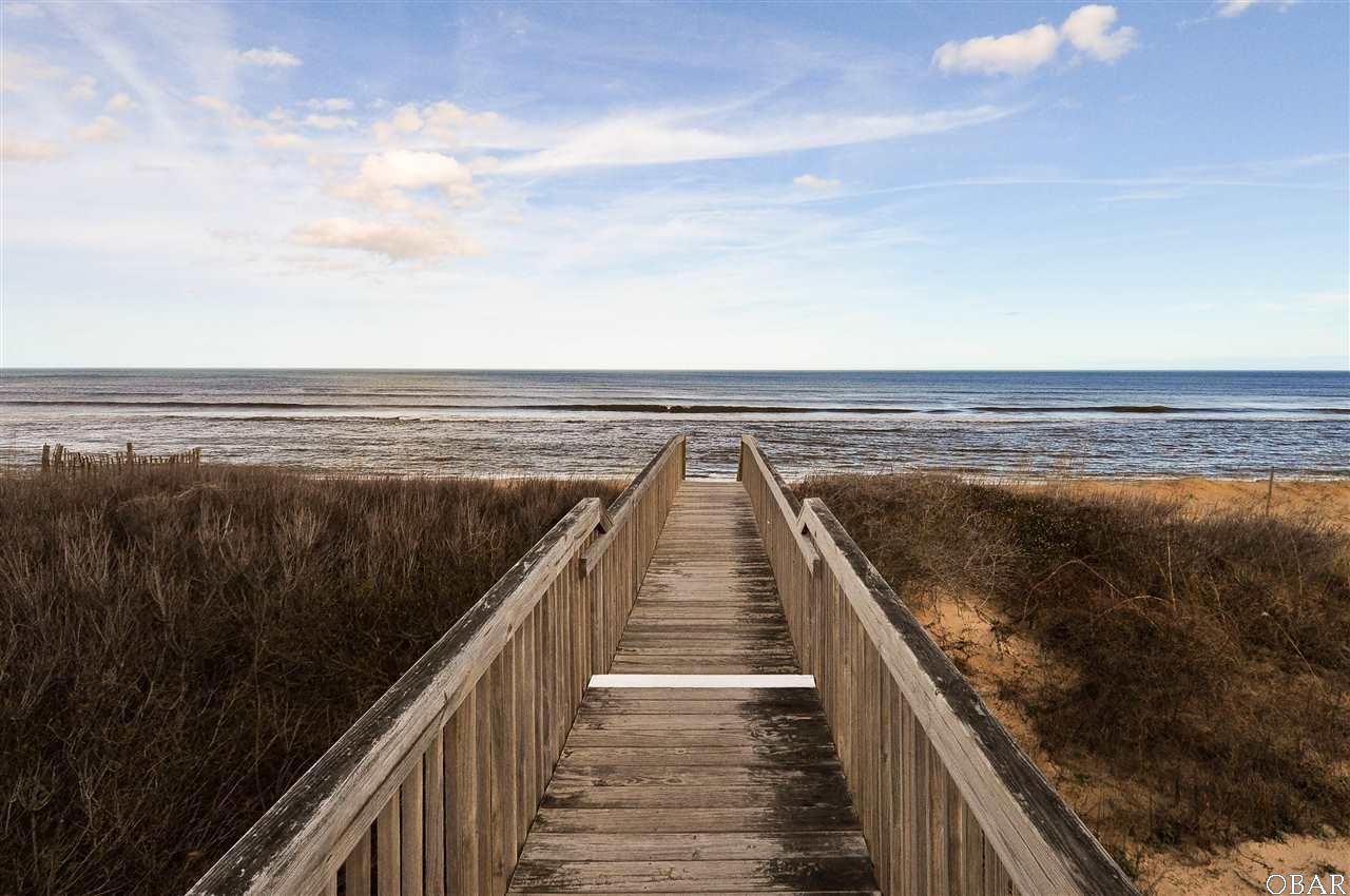 202 Ocean Boulevard, Southern Shores, NC 27949