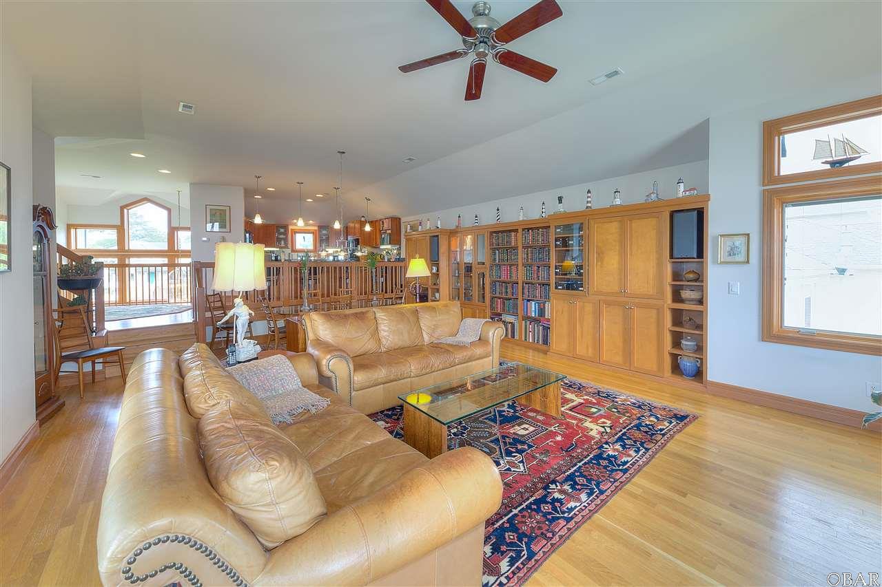 4164 Dowdy Ln, Kitty Hawk, NC 27949