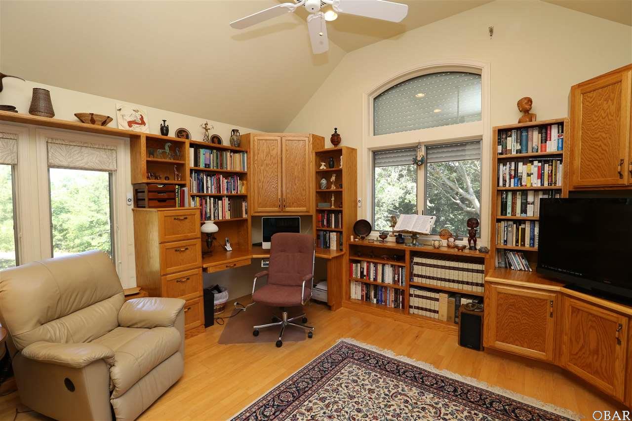 308 Sea Oats Trail, Southern Shores, NC 27949