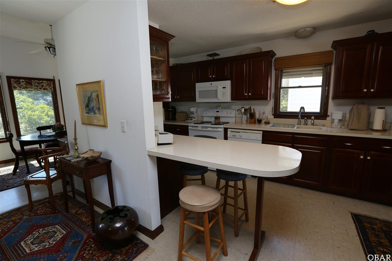 308 Sea Oats Trail, Southern Shores, NC 27949