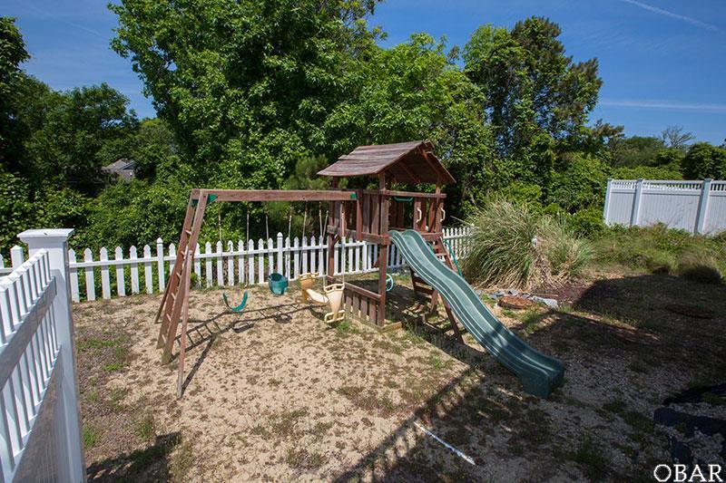 102 Hatchcover Court, Duck, NC 27949