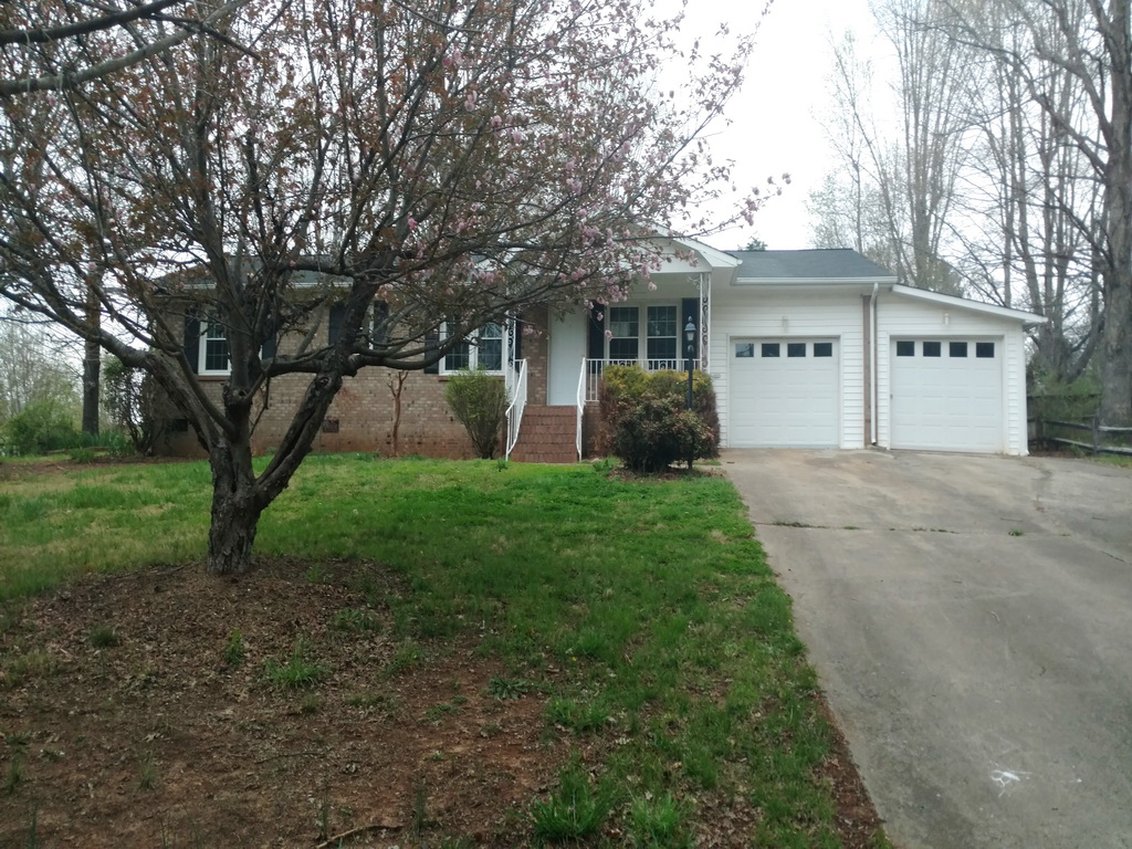 103 Summers PlaceCherryville, NC, 28021Gaston County