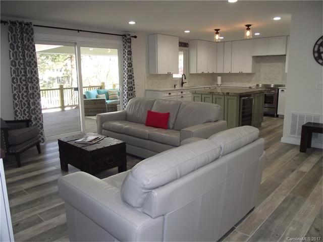 21200 Rio Oro Drive, Cornelius, NC 28031