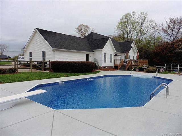 7541 Norman Island Drive, Cornelius, NC 28031