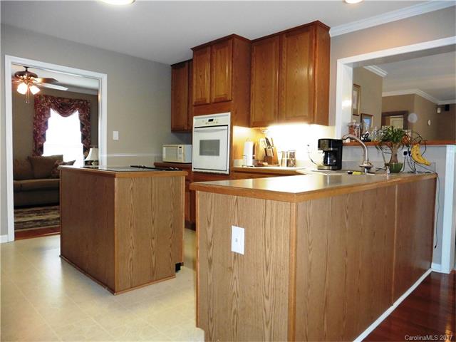 7541 Norman Island Drive, Cornelius, NC 28031