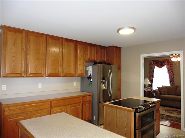 7541 Norman Island Drive, Cornelius, NC 28031