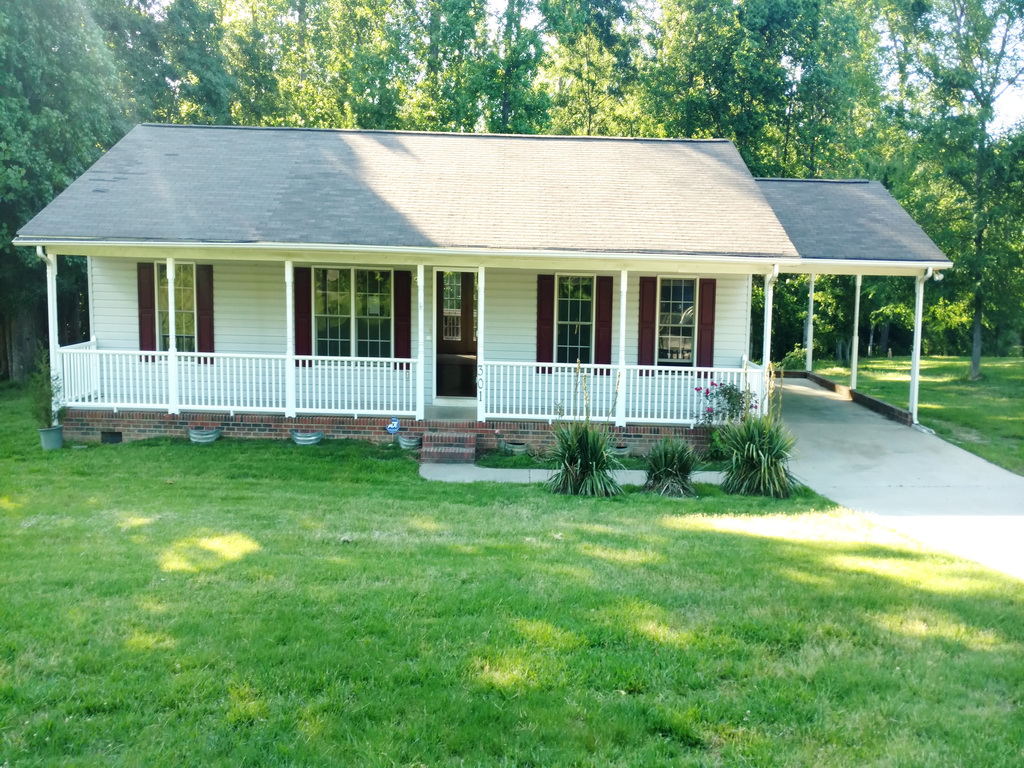 301 Ashebrook Park RdDallas, NC, 28034Gaston County