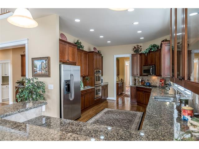 136 Lilac Mist Loop, Mooresville, NC 28115
