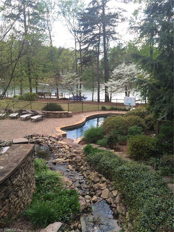 106 Grey Lady Court, Mooresville, NC 28117