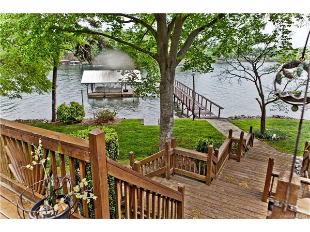 225 Paradise Peninsula Road, Mooresville, NC 28117
