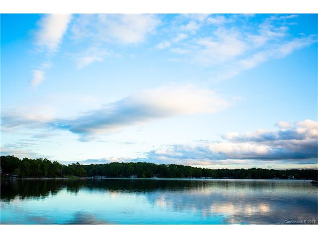 310 Kenway Loop, Mooresville, NC 28117