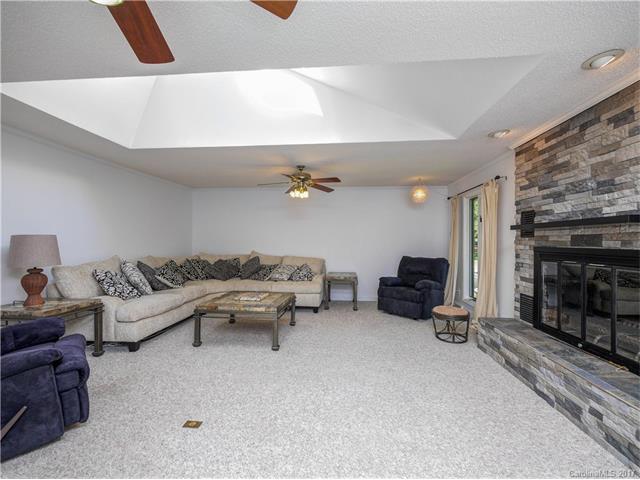 163 Peninsula Drive, Mooresville, NC 28117