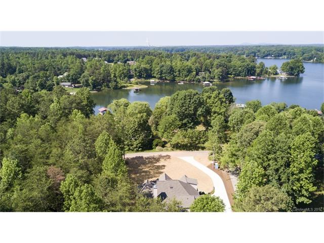 297 Tennessee Circle, Mooresville, NC 28117