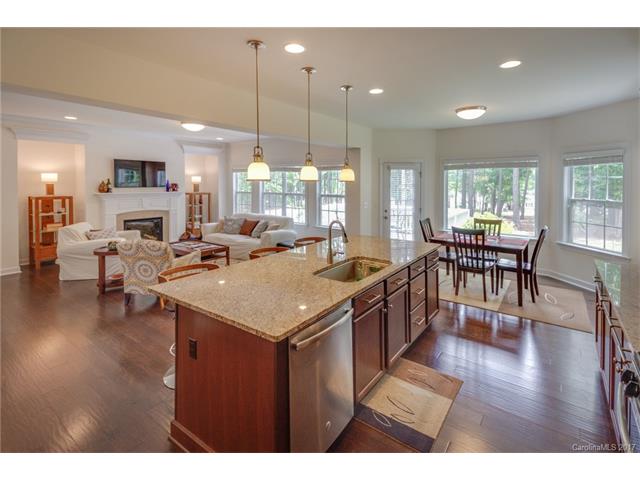 272 Grasshopper Circle, Mooresville, NC 28117