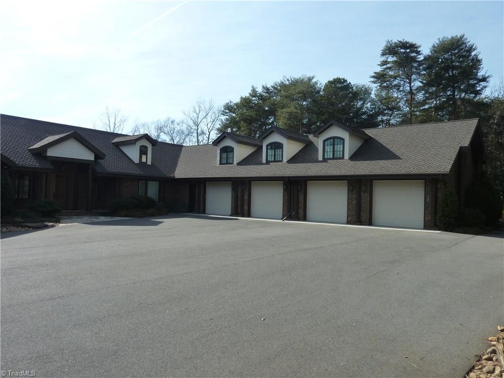 171 DEERFIELD Lane, New London, NC 28127