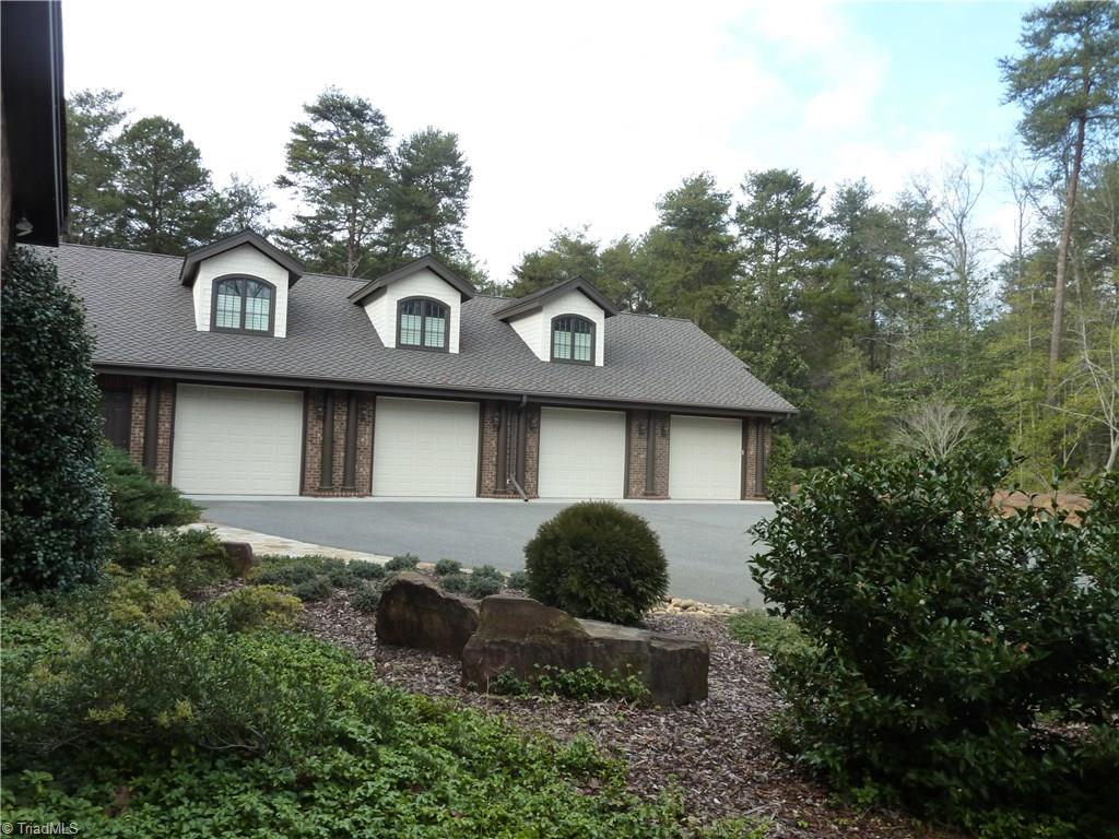 171 DEERFIELD Lane, New London, NC 28127