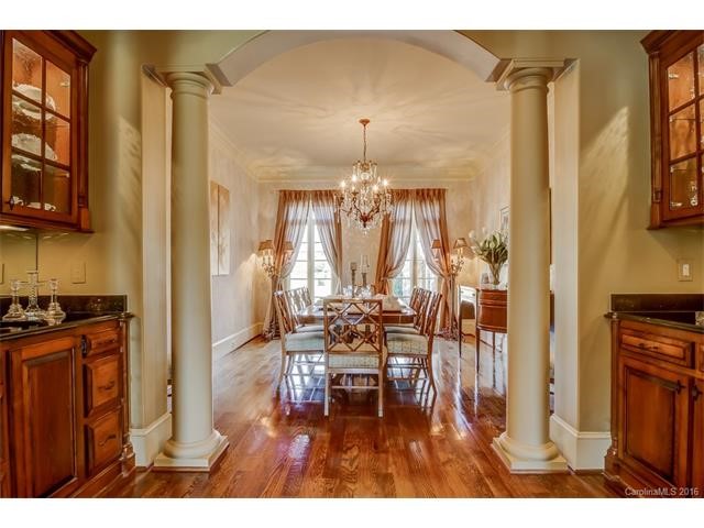304 Oakmont Lane, Charlotte, NC 28173