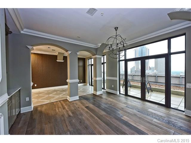222 S Caldwell Street, Charlotte, NC 28202