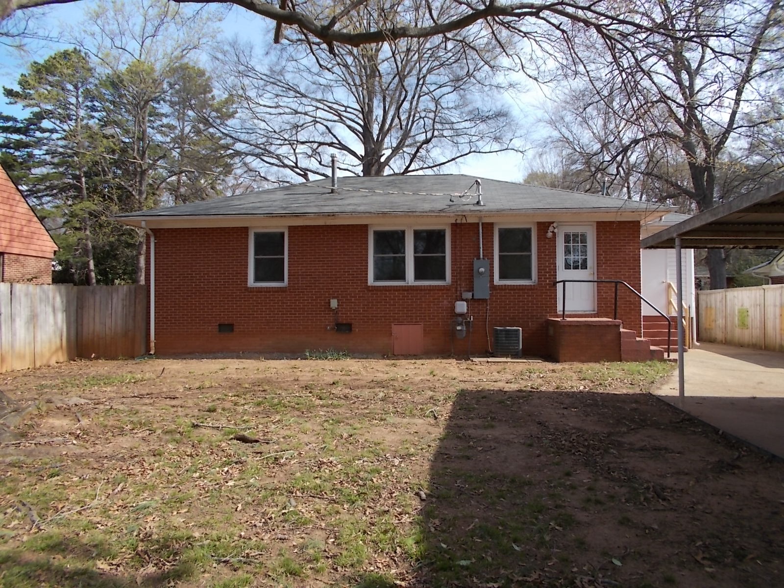 2427 Elkwood CircleCharlotte, NC, 28205Mecklenburg County