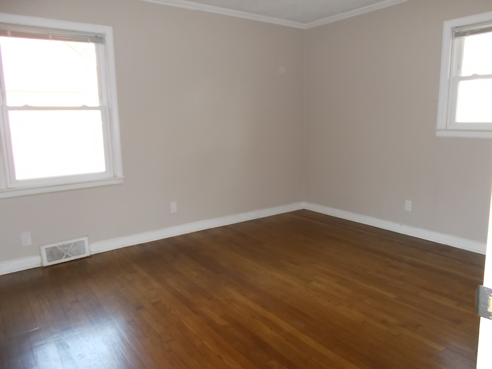2427 Elkwood CircleCharlotte, NC, 28205Mecklenburg County