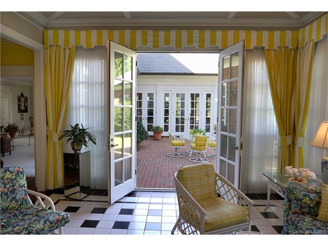 908 Ardsley Road, Charlotte, NC 28207