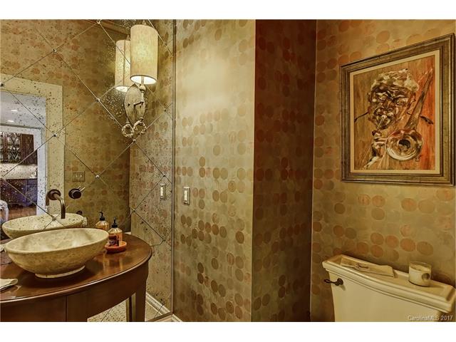 831 Queens Road, Charlotte, NC 28207