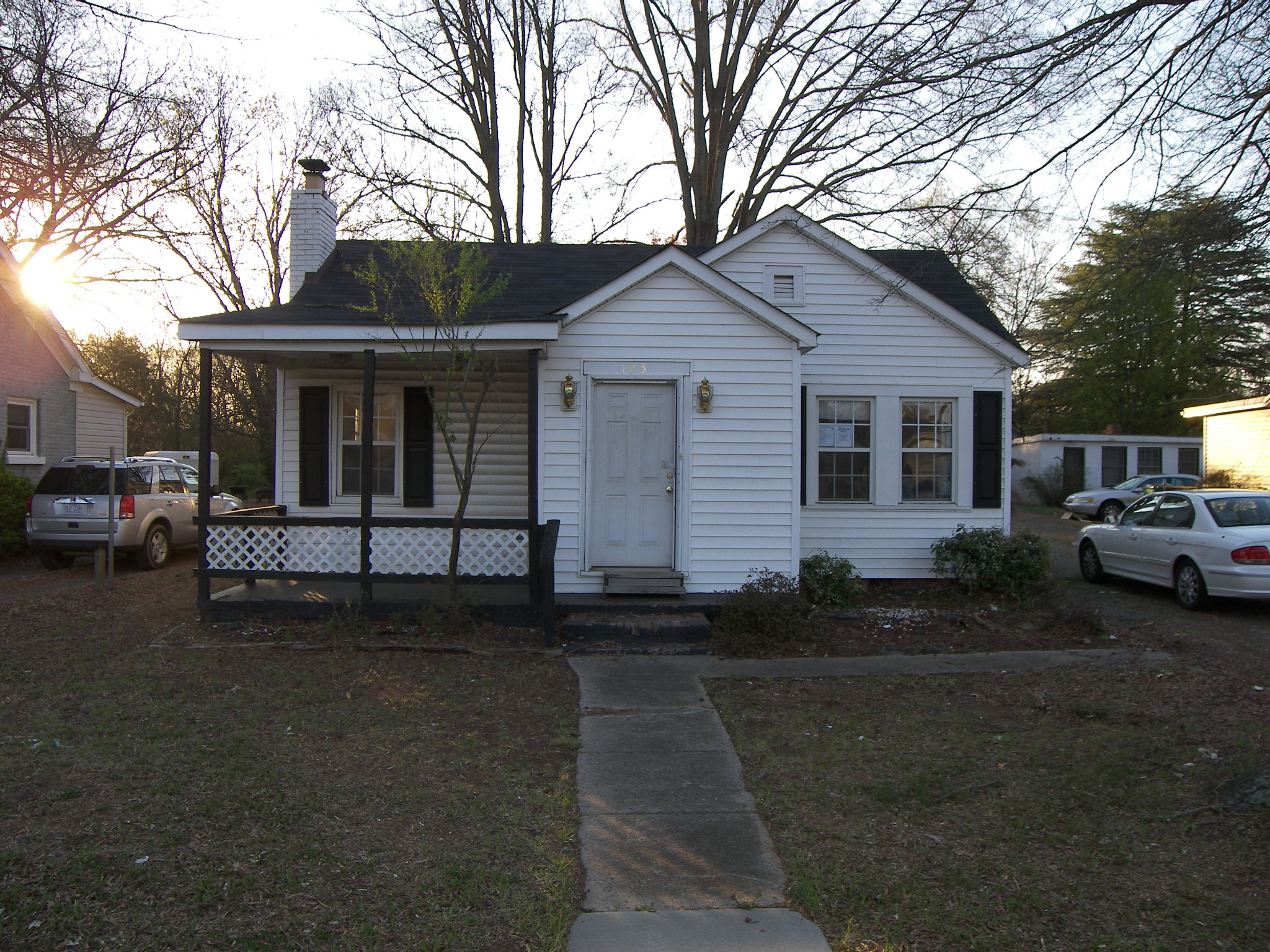 133 Bradford DrCharlotte, NC, 28208Mecklenburg County
