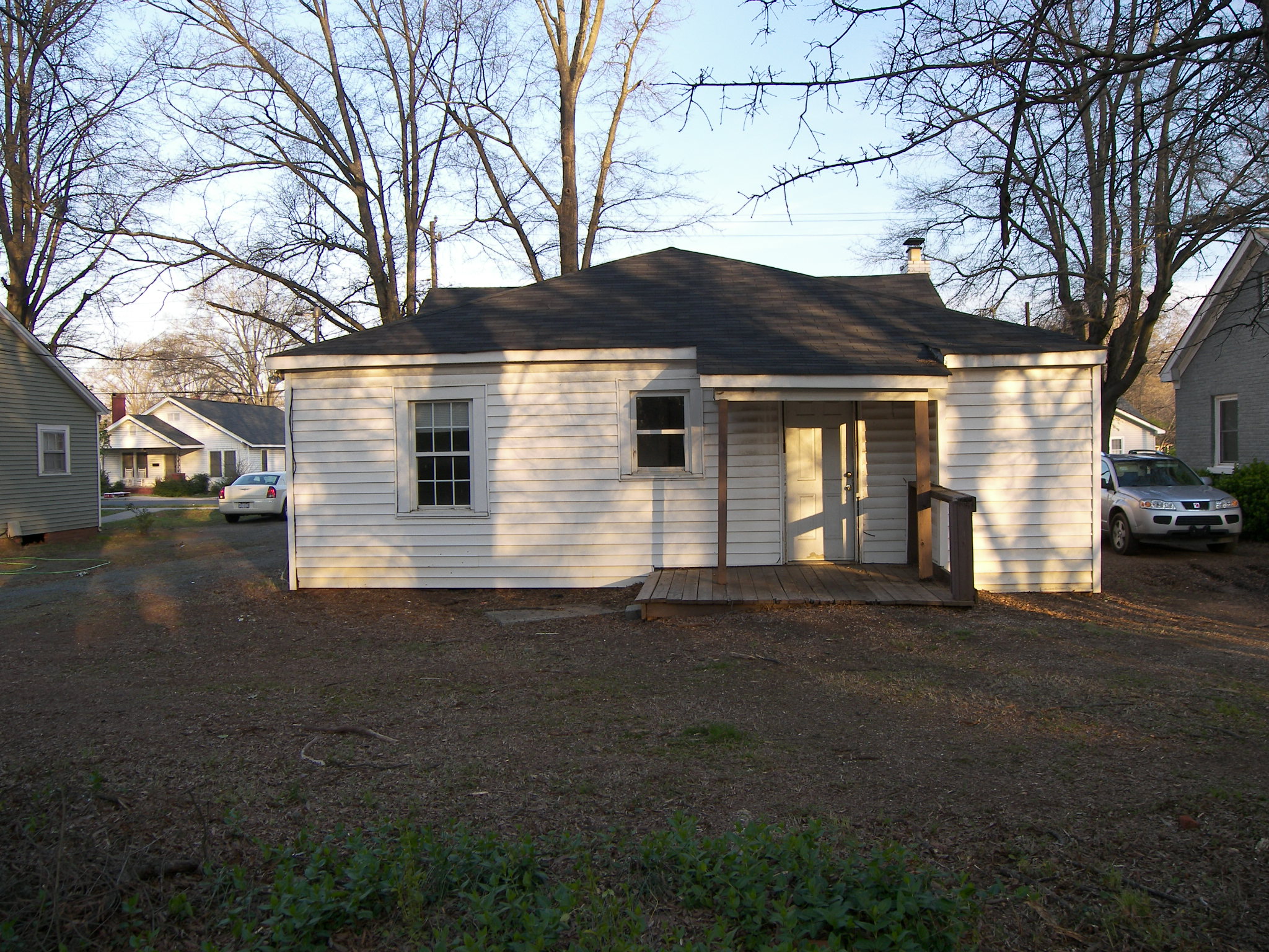 133 Bradford DrCharlotte, NC, 28208Mecklenburg County