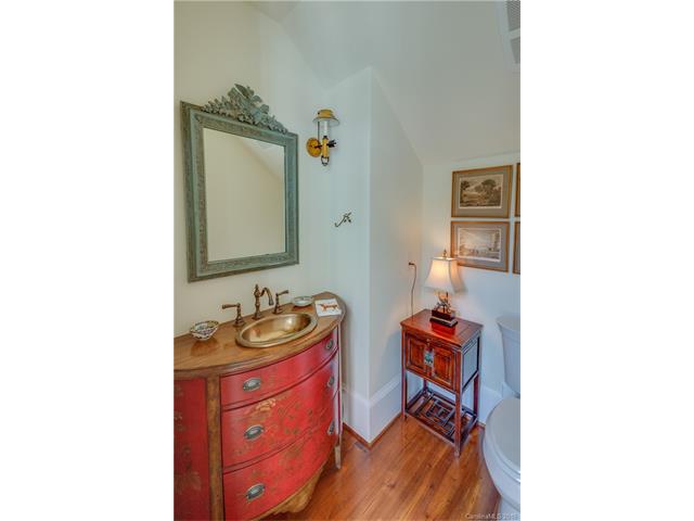 6315 Sharon Hills Road, Charlotte, NC 28210